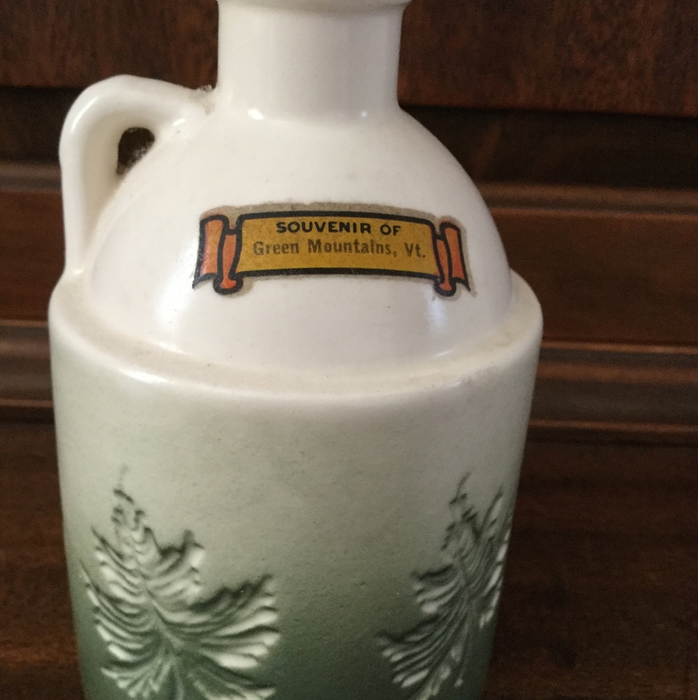 Unopened Kness Ceramic Vintage Maple Syrup Jug
